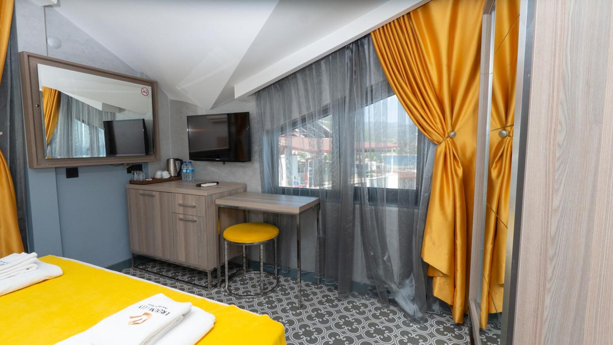 Erdem City Hotel Kaş Esterno foto