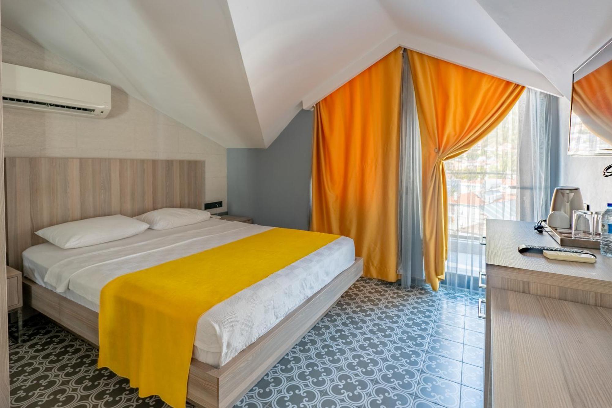 Erdem City Hotel Kaş Esterno foto