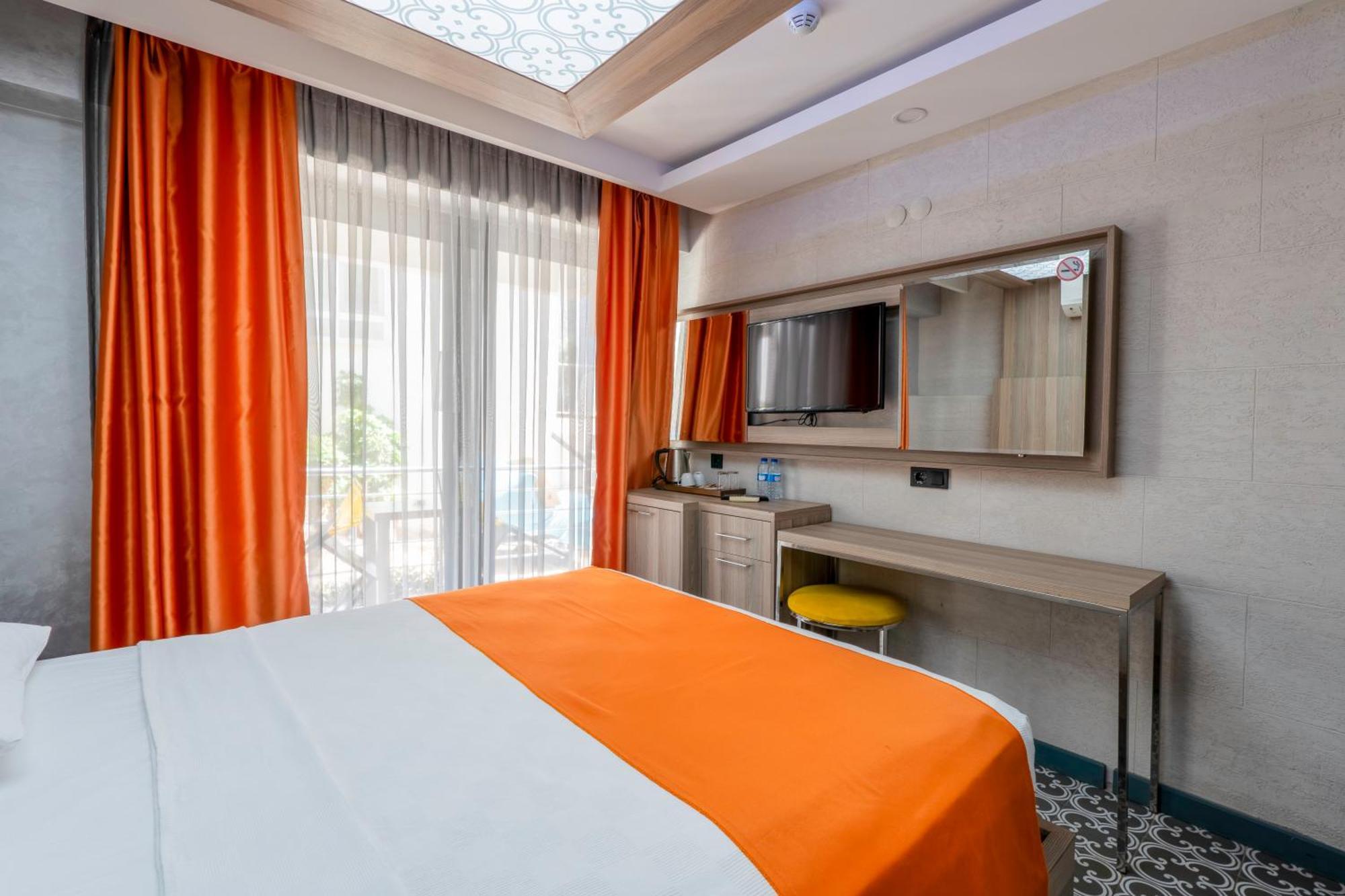 Erdem City Hotel Kaş Esterno foto