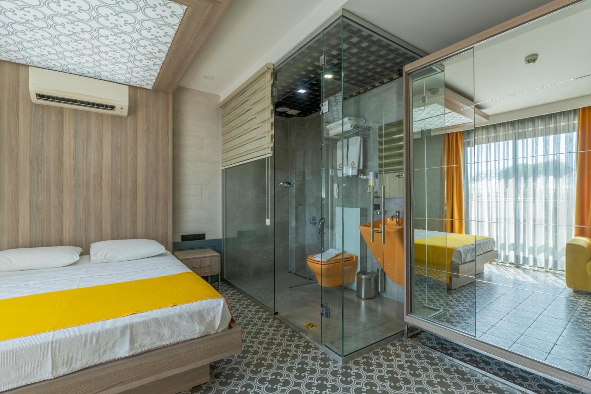 Erdem City Hotel Kaş Esterno foto
